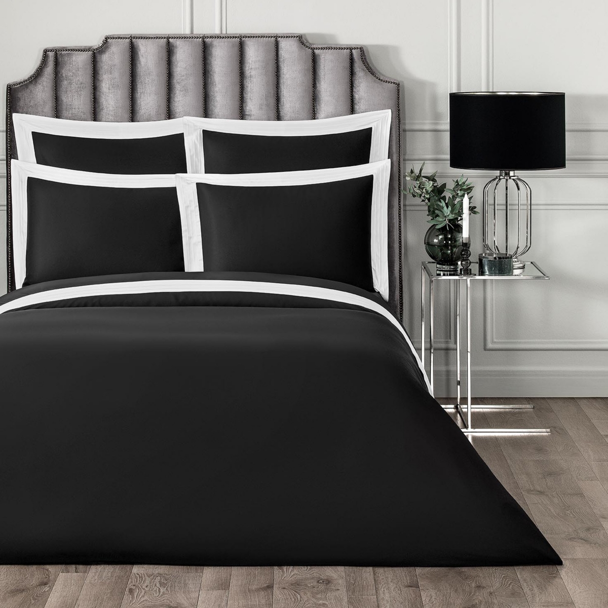 Togas Eden black/white Duvet cover Queen black/white