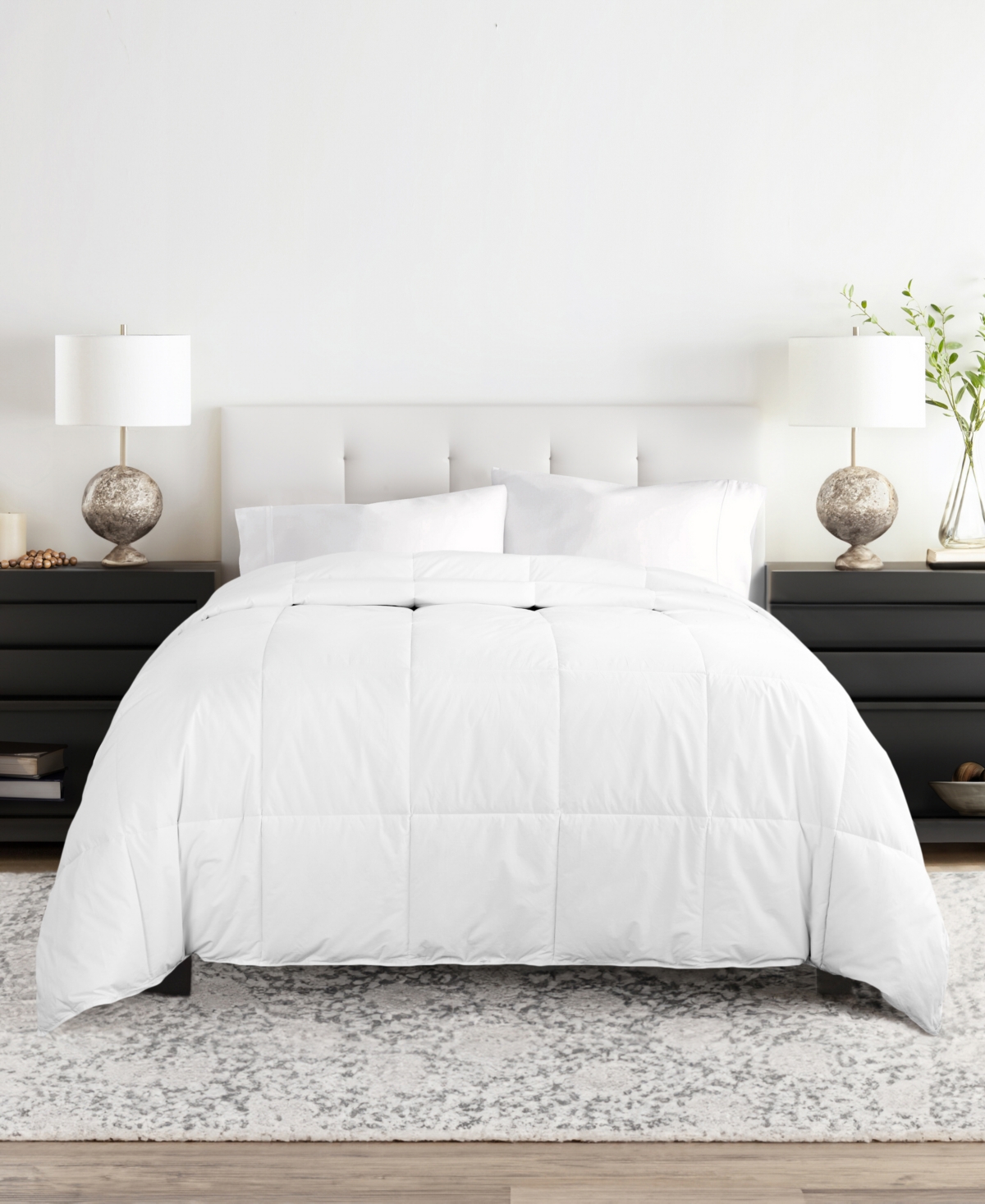 Ienjoy Home Solid Cotton Comforter In White