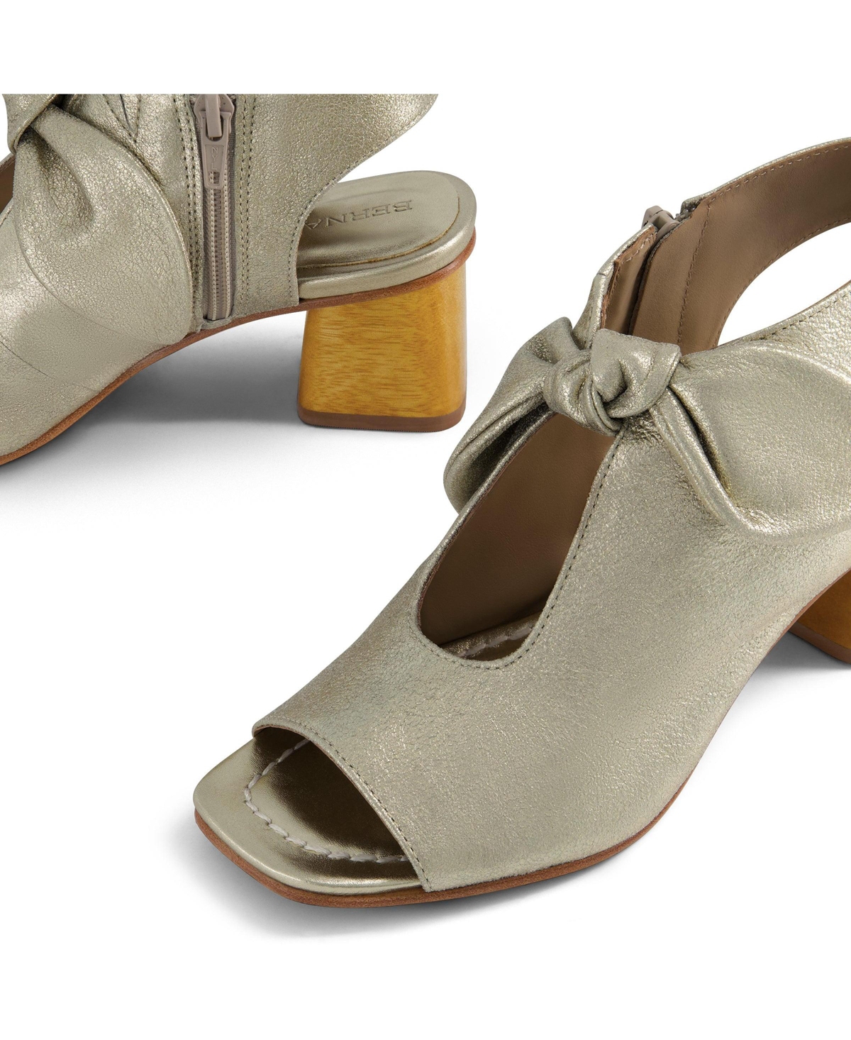 Bernardo Footwear Bernardo Lizzie Heel