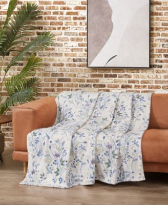 Wildflower Plush Throw, 50" x 70"