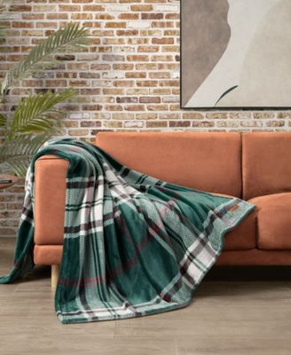Plaid Plush Throw, 50" x 70"