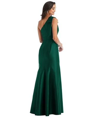 Plus Size Bow One-Shoulder Satin Trumpet Gown