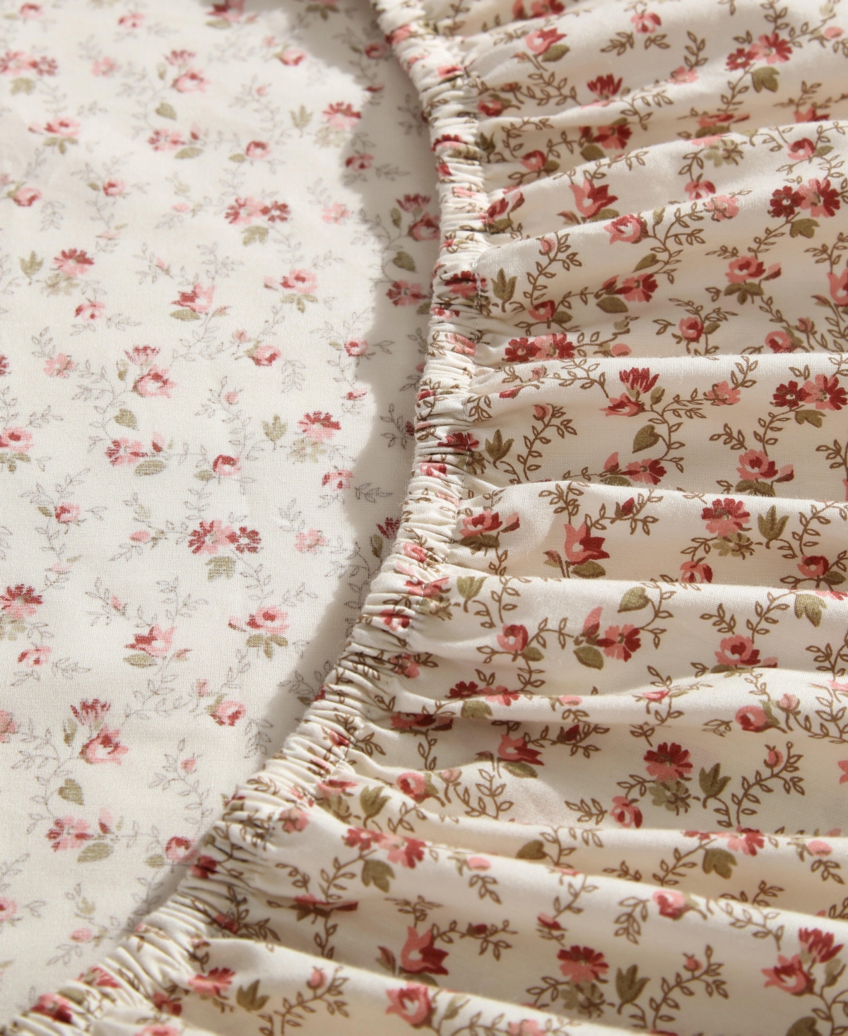 Laura Ashley 200 Thread Count Sweet Success Cotton Percale Sheet Set In Sweet Success