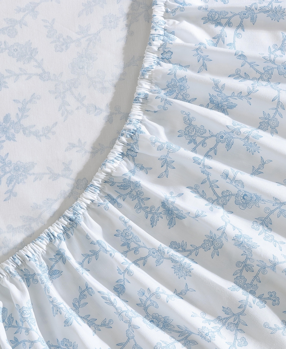 LAURA ASHLEY 200-THREAD COUNT COTTON PERCALE 4 -PC. SHEET SET, QUEEN