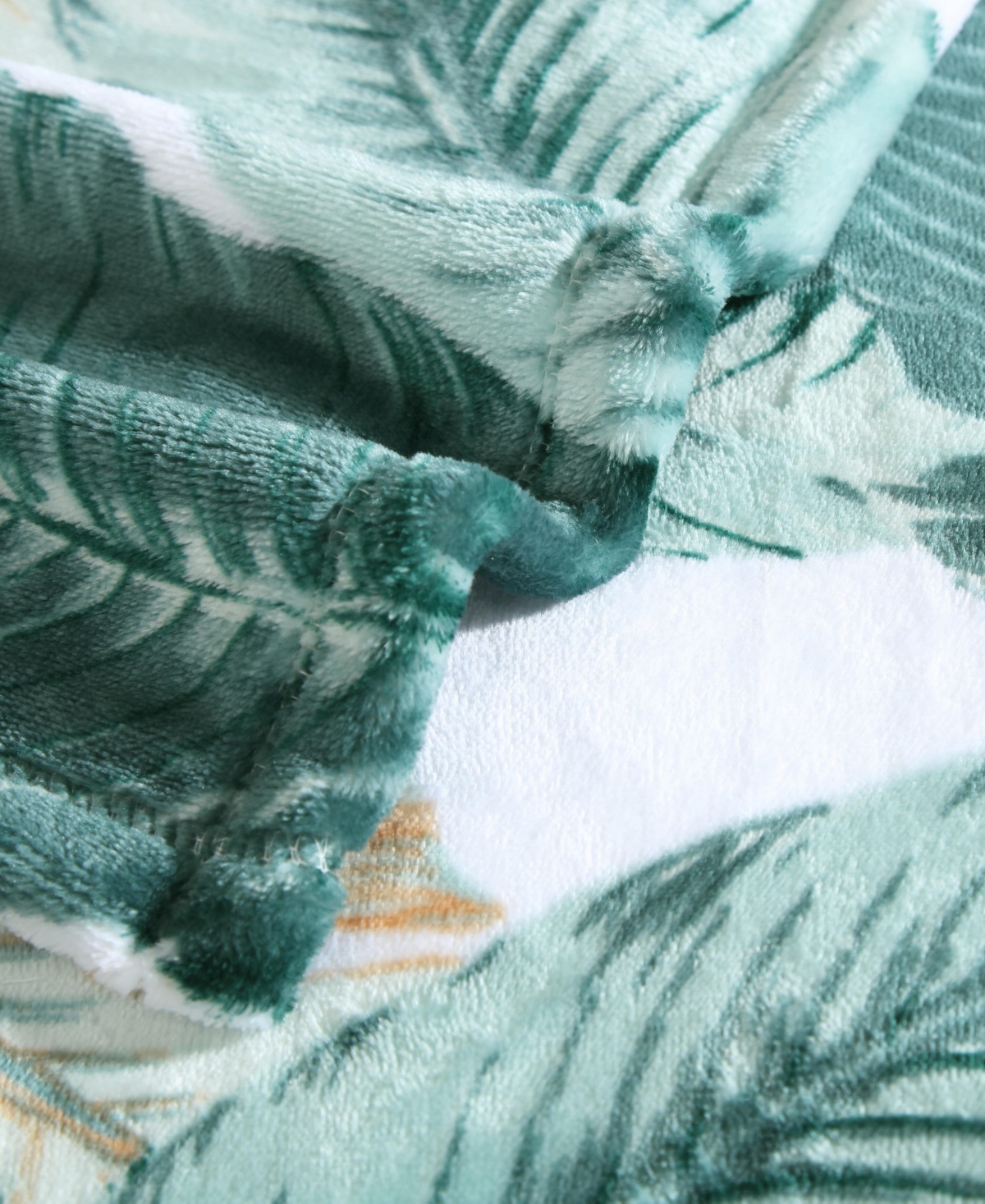 Tommy Bahama Home Classic Palms Ultra Soft Plush Fleece Blanket, Twin In Key Largo Green