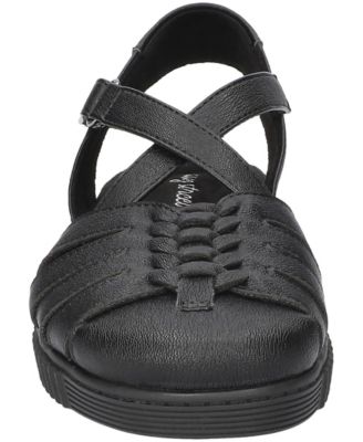 Women's Hue Round Toe Flats