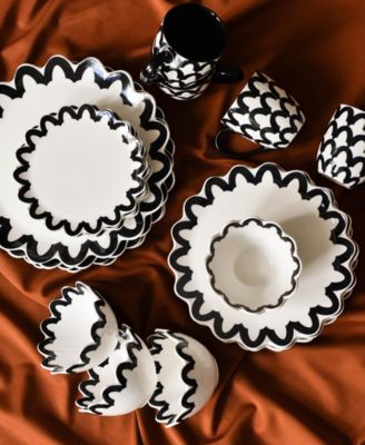 Arabesque Trim Scallop Edge Platters 4-Pc. Set, Service For 4