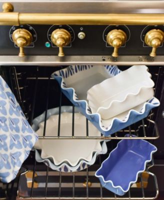 Iris Ruffle Loaf Pan