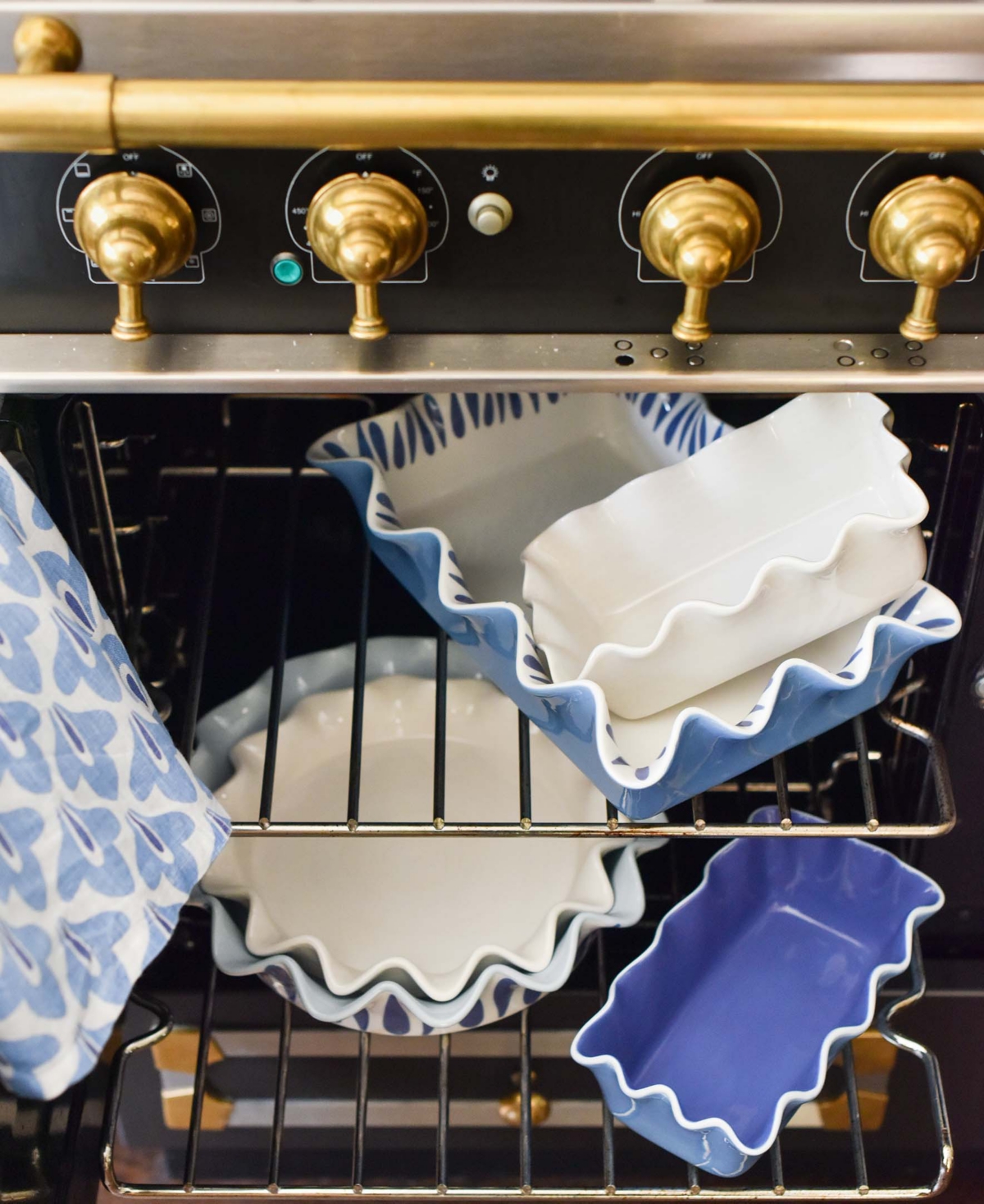 Coton Colors Iris Ruffle Loaf Pan In Blue