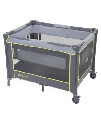 Portable Playard with Bassinet