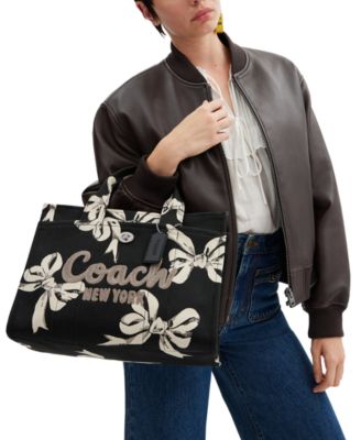 【Coach】Gallery Tote Bag With Bow Print ◆国内発送◆ Coach Gallery Bow Signature Tote handbag Wallet Options Rare