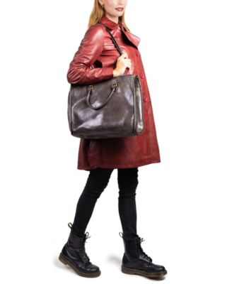 Clivia Carryall Tote Bag