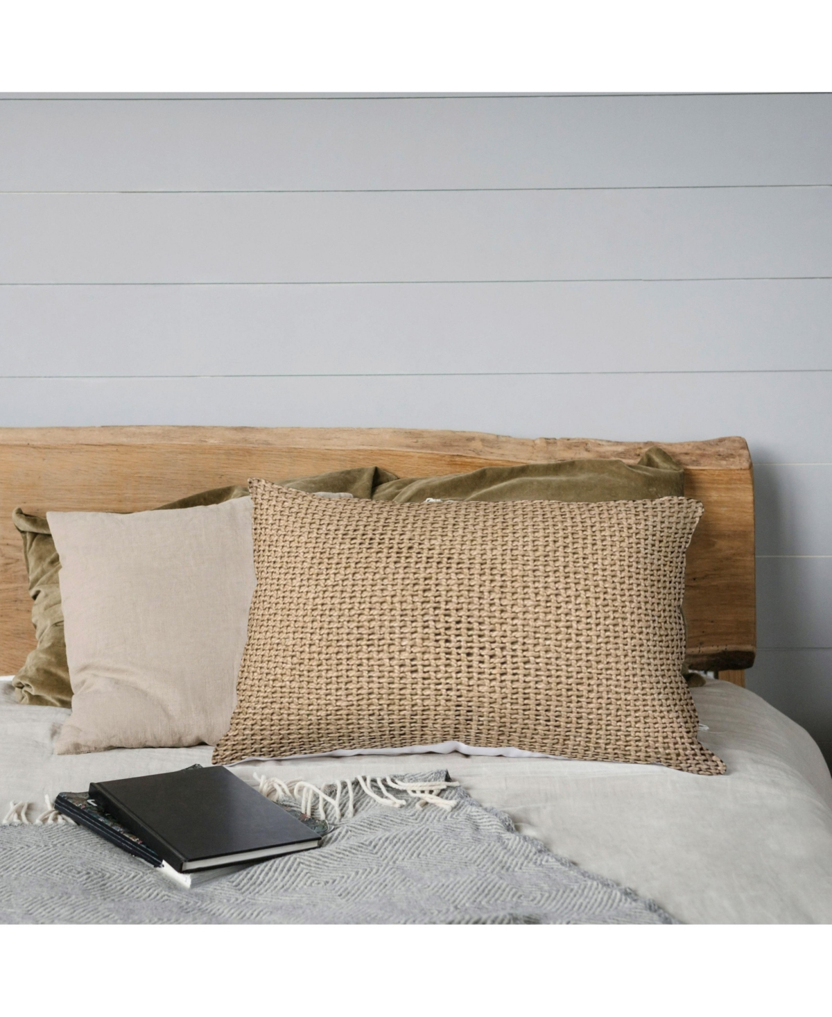 Ihi Home Madera Cross Weave Pillow, Ivory, 14