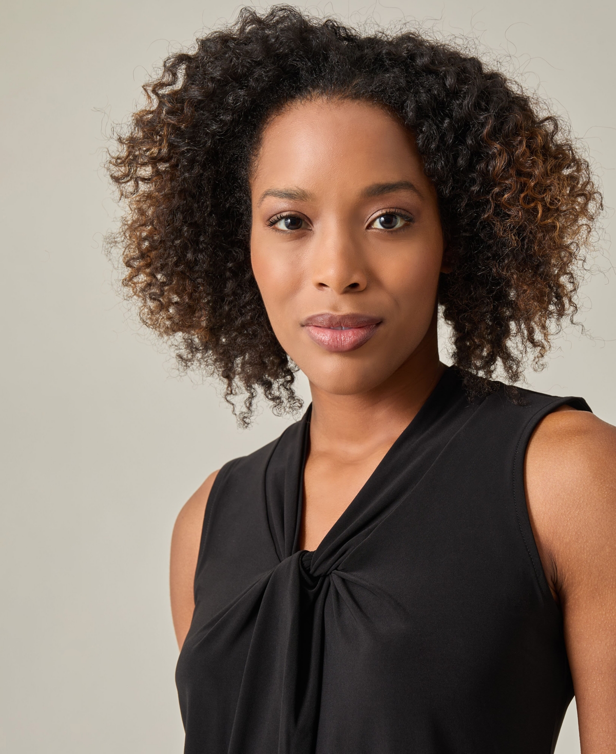 Kasper Twist Front Sleeveless Jersey Top In Black