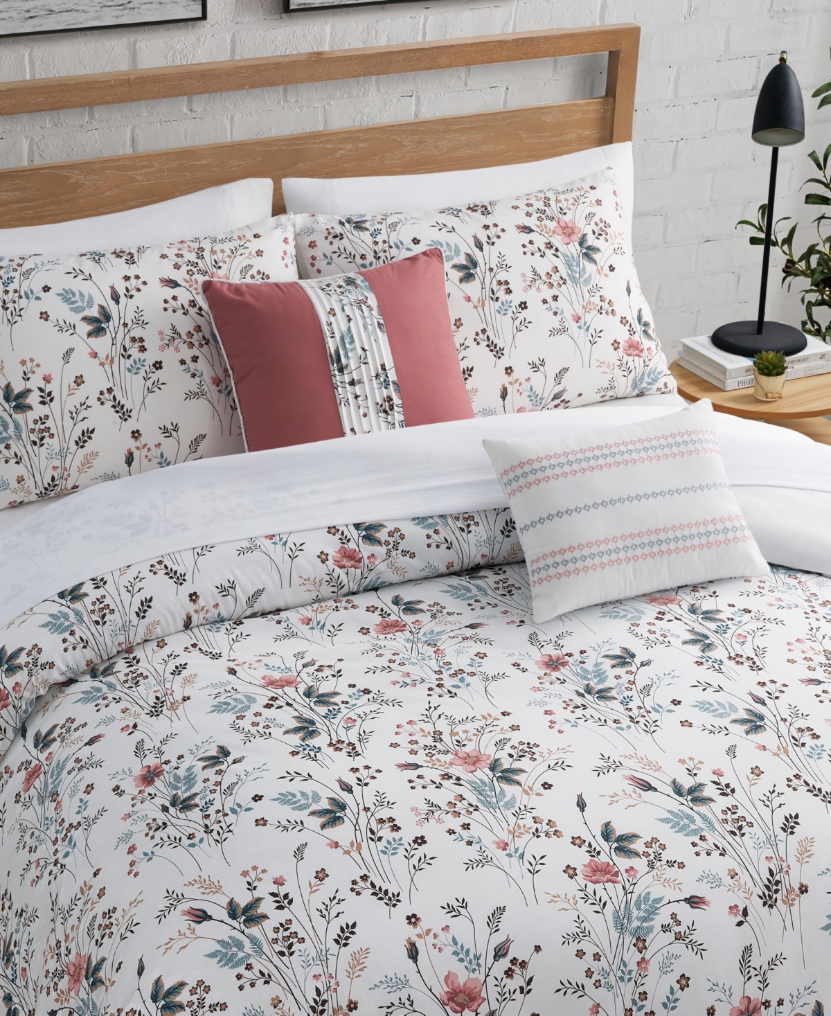 Lucky Brand Wildflower 5-Pc. Comforter Set