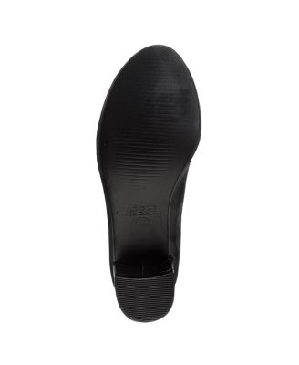 Little Girls Low Heeled Dress Pumps. (Little Kids/Big Kids)