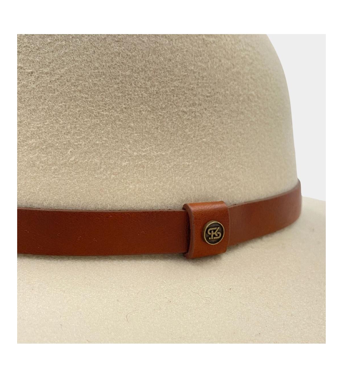 Kanut Sports Womens Porter Faux Leather Band Brimmed Hat