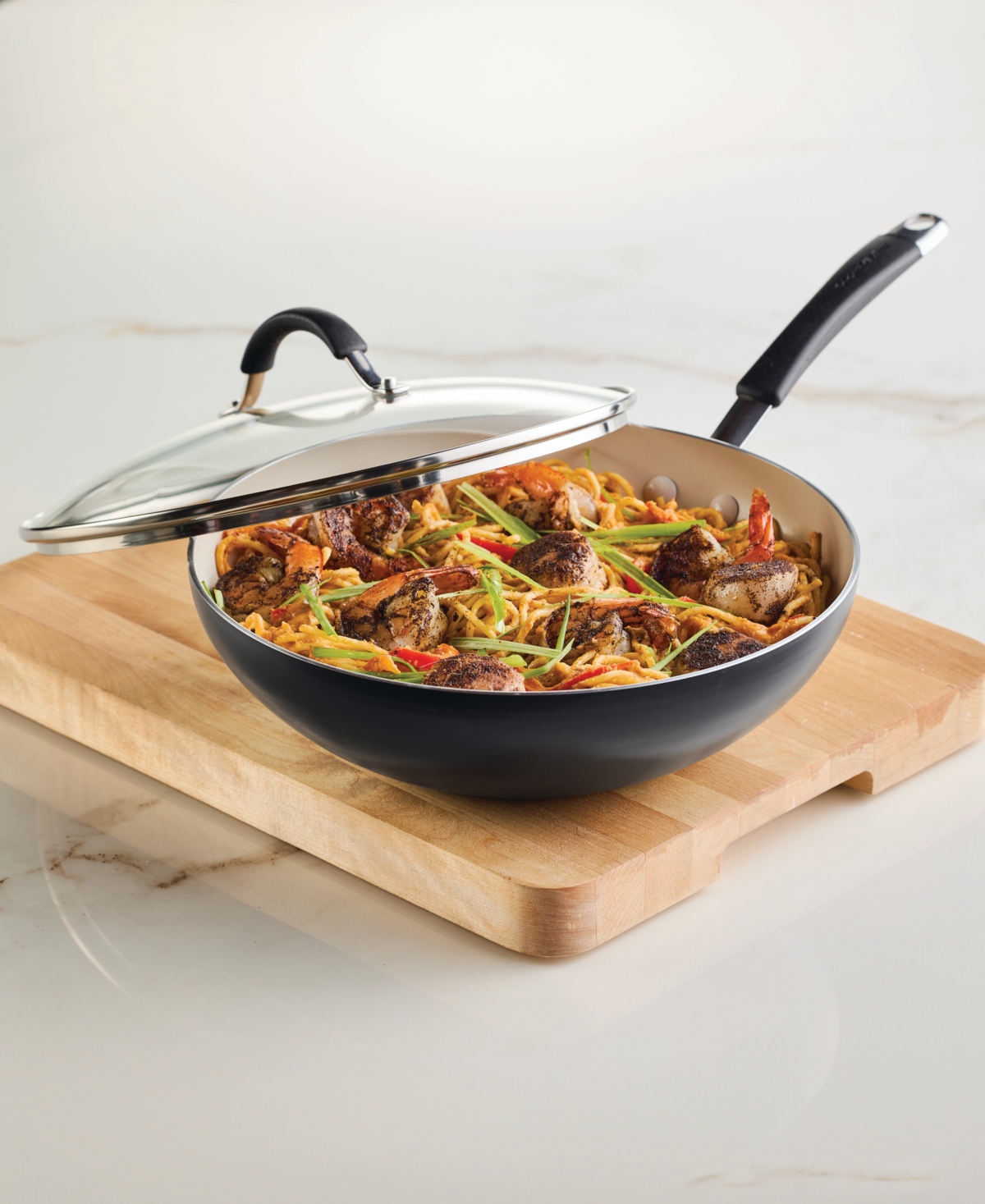 Rachael Ray Cucina Ceramic 11in Nonstick Stir Fry Pan With Lid In Peppercorn
