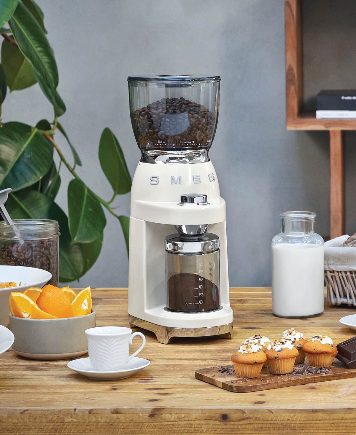 Smeg Off-white Retro-style Coffee Grinder In Cream