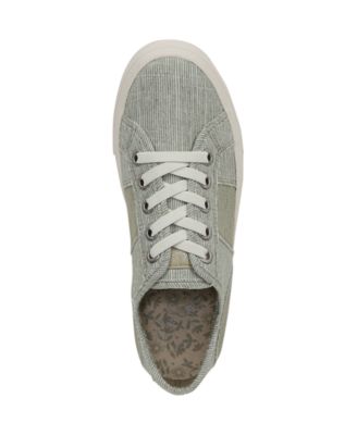 Women's Super Smile Lace Up Platform Sneakers