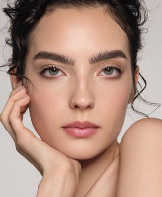 Impeccable 24HR Blurring Matte Setting Spray - Full Size