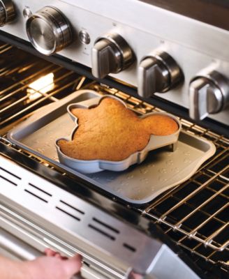 Disney Cast Aluminum 10" 3D Minnie Mouse Cake Pan