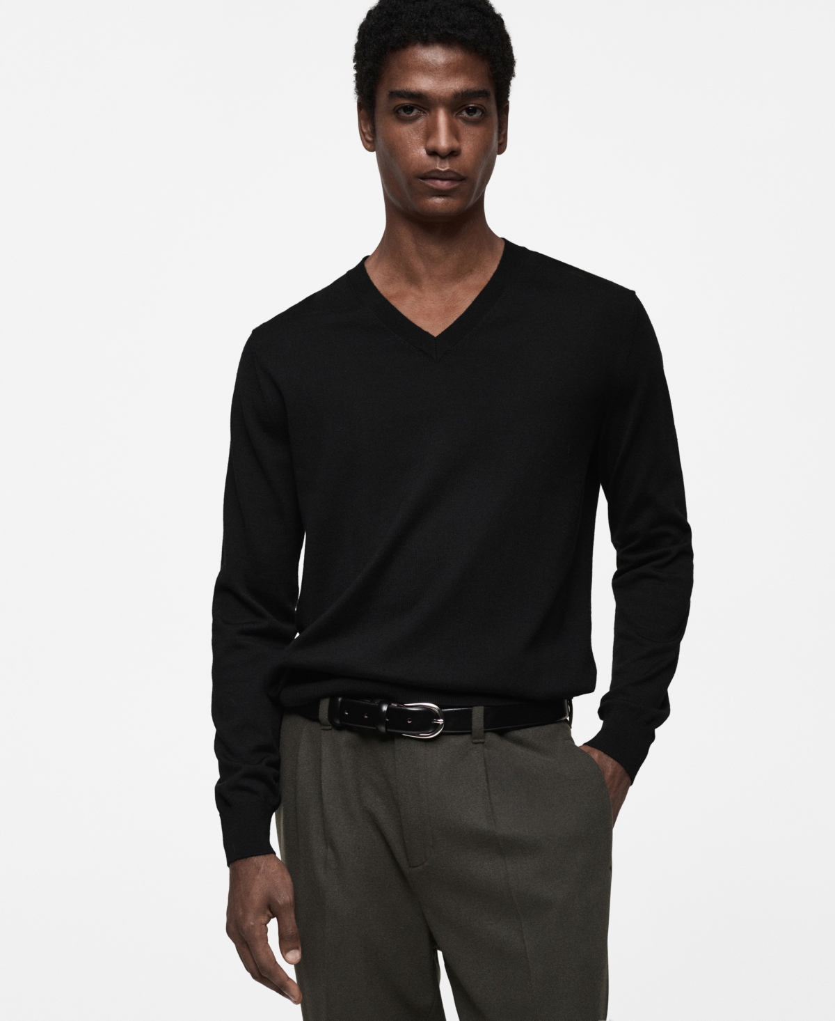 Men's Slim-Fit Merino Wool V-Neck Sweater - Dark Navy