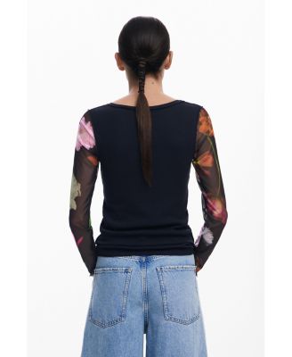 Women's T-shirt with printed sleeves