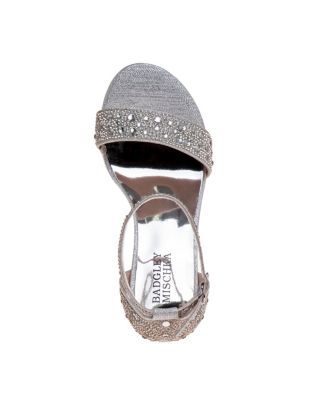 Little Girls Low Heeled Dress Shoes. (Little Kids/Big