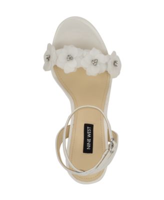 [SALE] ★Nine West Lovely★ サンダル Lovely Flower Platform Sandals – Nine West