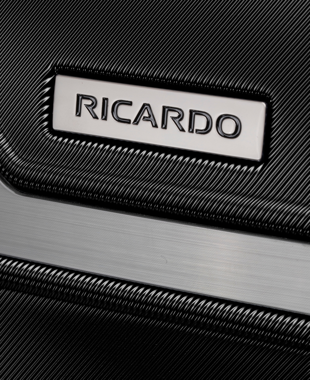 Ricardo Palm Springs 29" Hardside Check-in Spinner Suitcase In Onyx