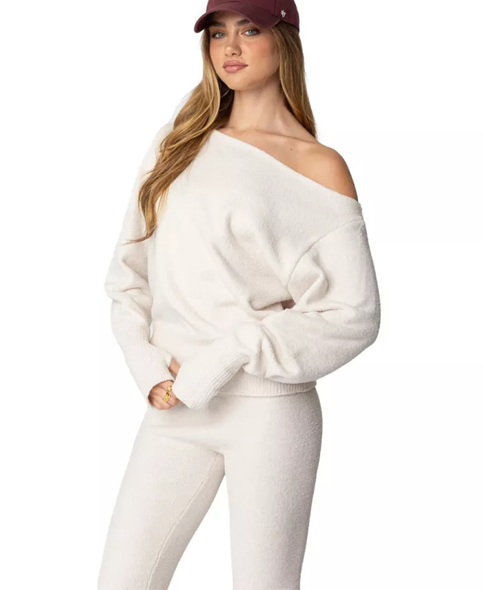 Women's Plush Oversized Asymmetric Sweater - thumbnail 2