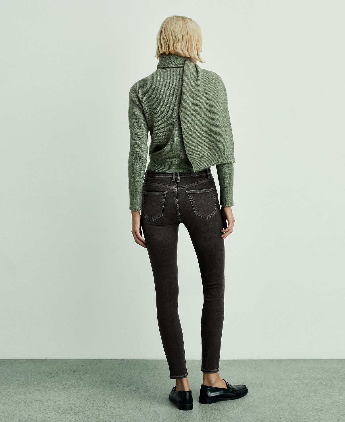 Mango Women's Newisa Medium-Rise Skinny Jeans view 3 — MAYCSS fashion products