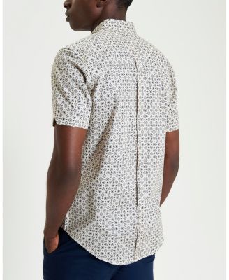 Men's Block Geo Print Short Sleeve Shirt