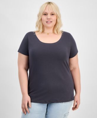 Aveto - Trendy Plus Size Scoop-Neck T-Shirt