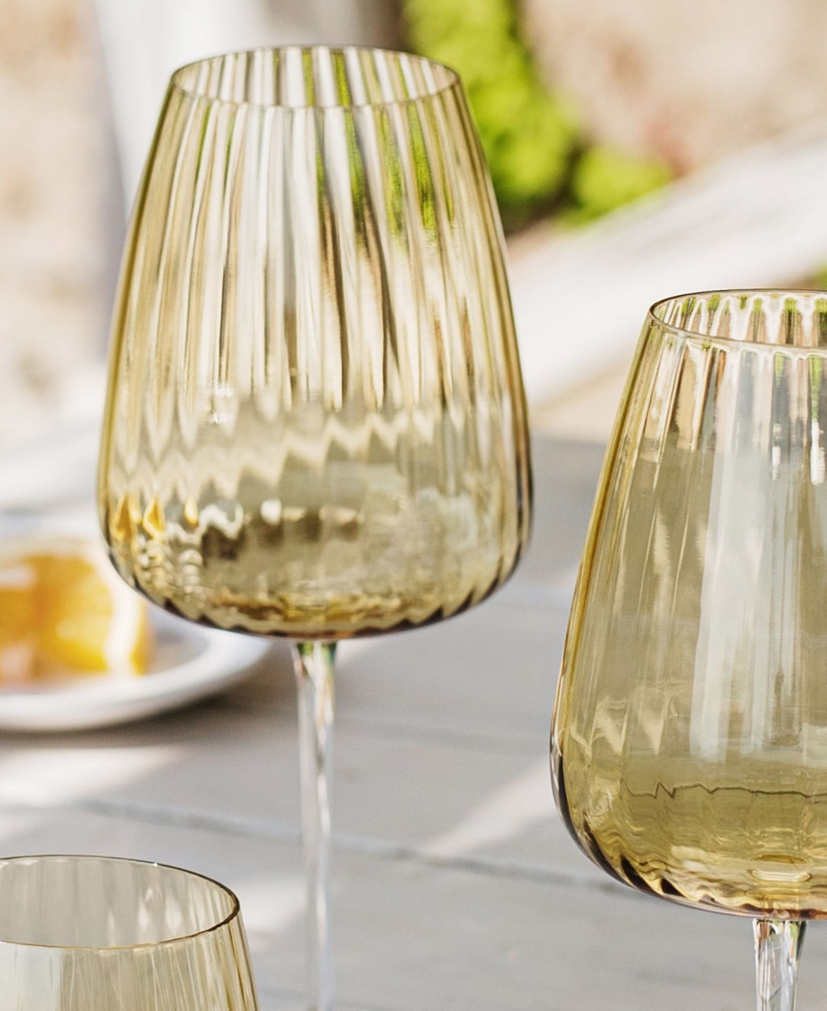 Vietri Francesca Wine Glass In Yellow