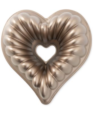 Cast Aluminum Nonstick 11" Elegant Heart Bundt Pan