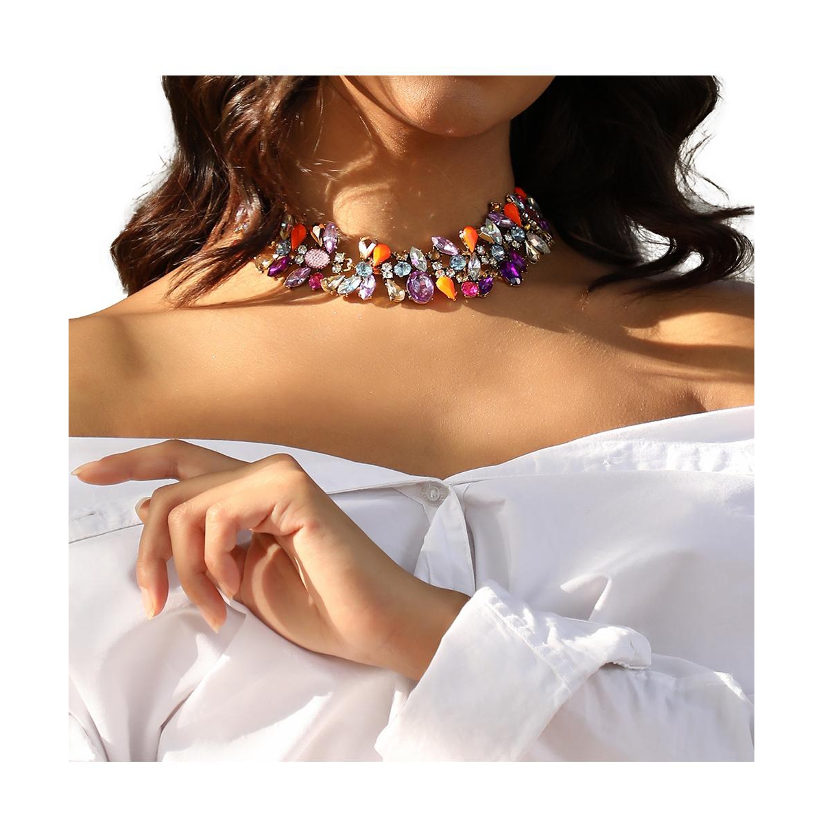 Sohi Party Statement Necklace In Gold