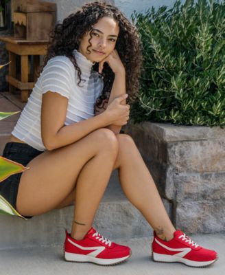 Women's Bynx Lace-Up Jogger Sneakers