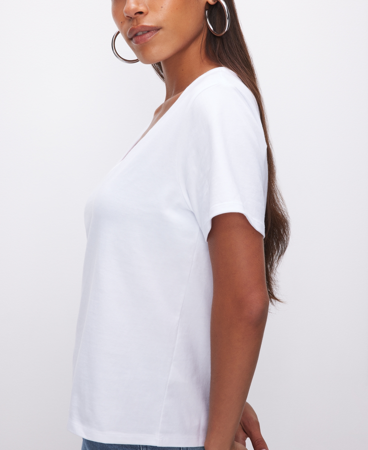 GOOD AMERICAN WOMEN'S HERITAGE V-NECK SHORT-SLEEVE T-SHIRT 