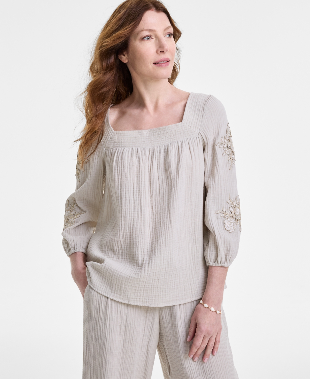 JM COLLECTION WOMEN'S COTTON GAUZE FLORAL-APPLIQUE TOP, EXCLUSIVELY AT MACY'S 