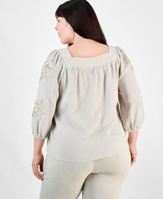 Plus Size Cotton Square-Neck Floral-Appliqu&eacute; Top