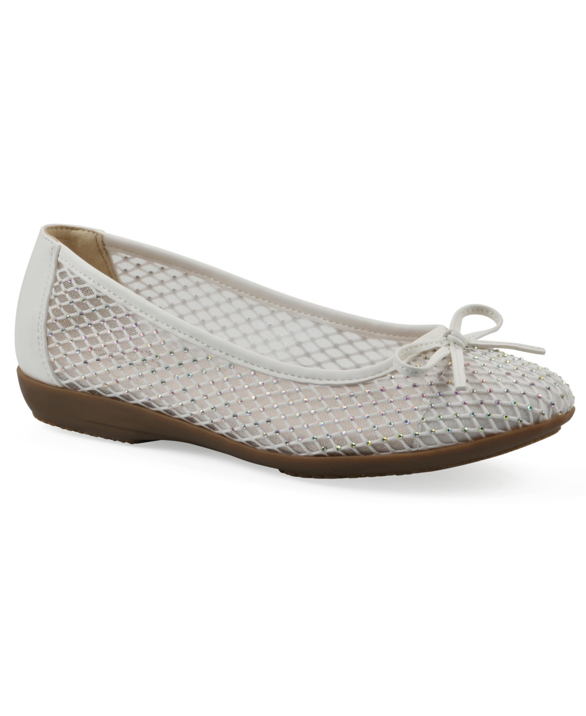 Cliffs By White Mountain Women's Carlicia Round Toe Ballet Flats In White Fabric