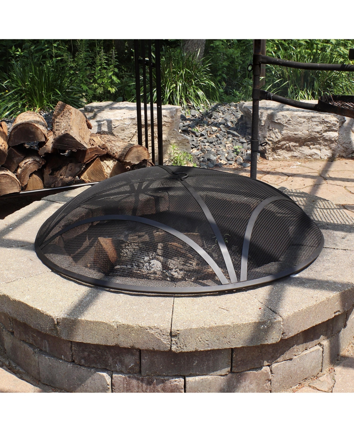 Outdoor Heavy-Duty Reinforced Steel Round Fire Pit Spark Screen with Ring Handle