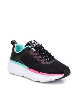 Women's Casual Sneakers By XTI