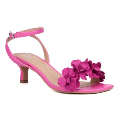 Women's Gwendolyn Kitten Heel