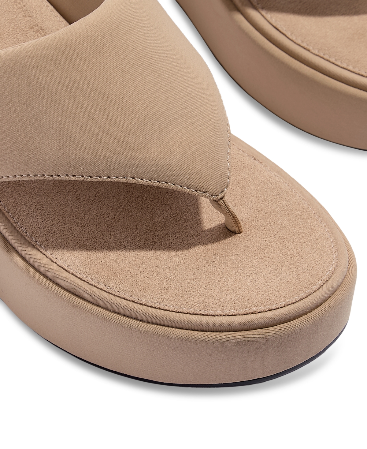 Fitflop Platfforms Womens Wedge Toe-post Sandals In Classic Beige