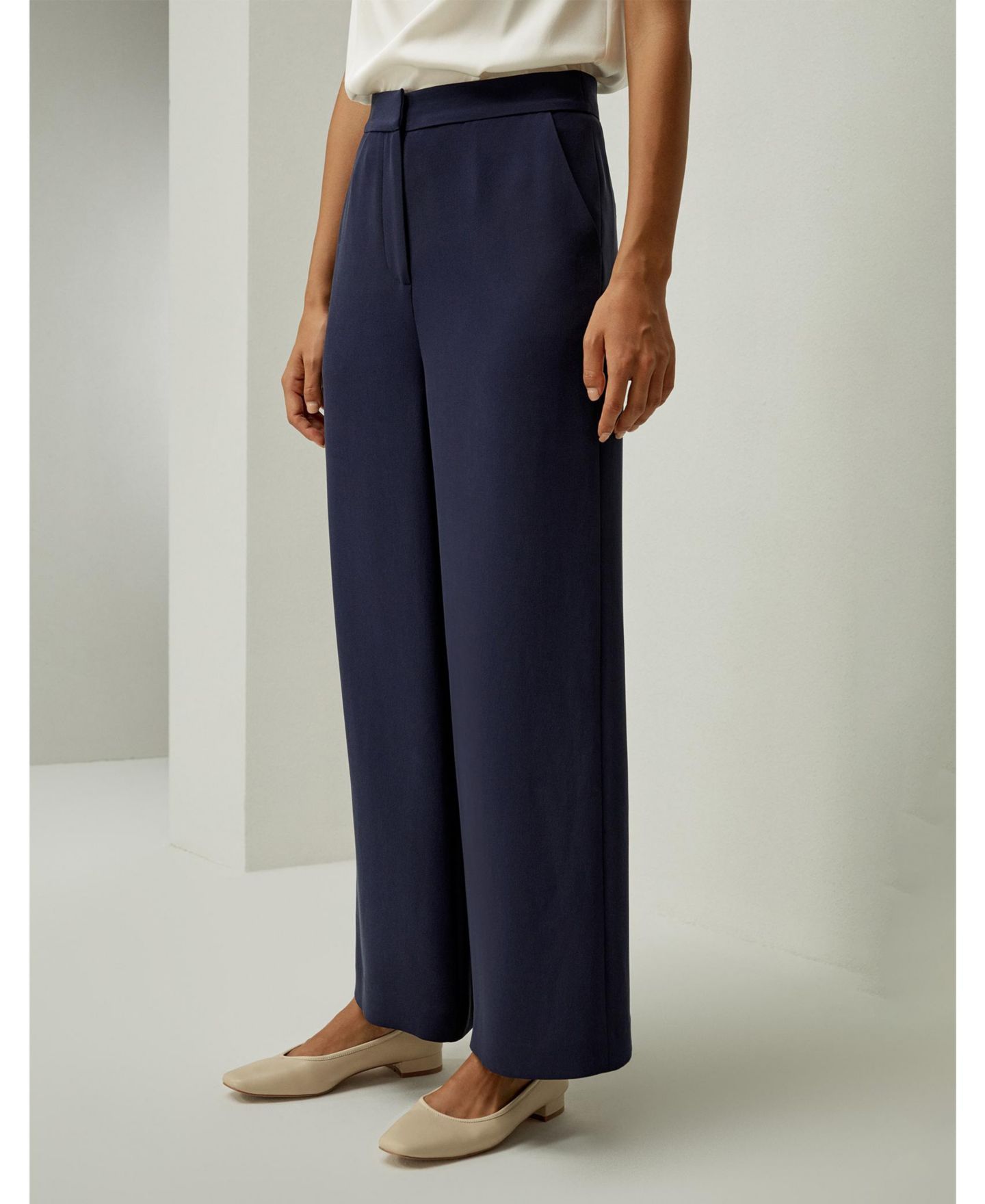 Женские брюки LILYSILK Mid Rise Wide Leg Tailored Silk, цвет: Королевский синий — фото 5