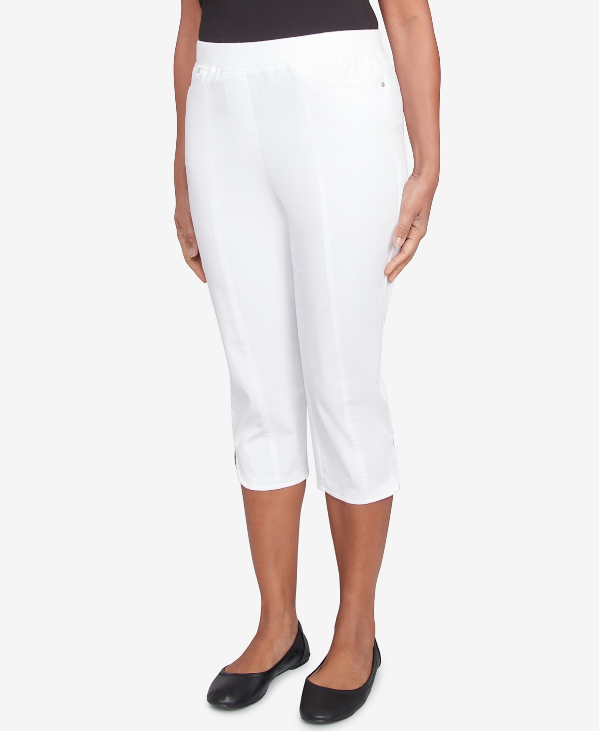 Alfred Dunner Plus Size Parrot Cay Novelty Cuff Tummy Control Capris Pants In White