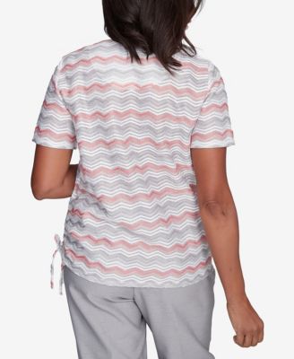 Women's Estate of Mind Chevron Shimmer Top with Necklace